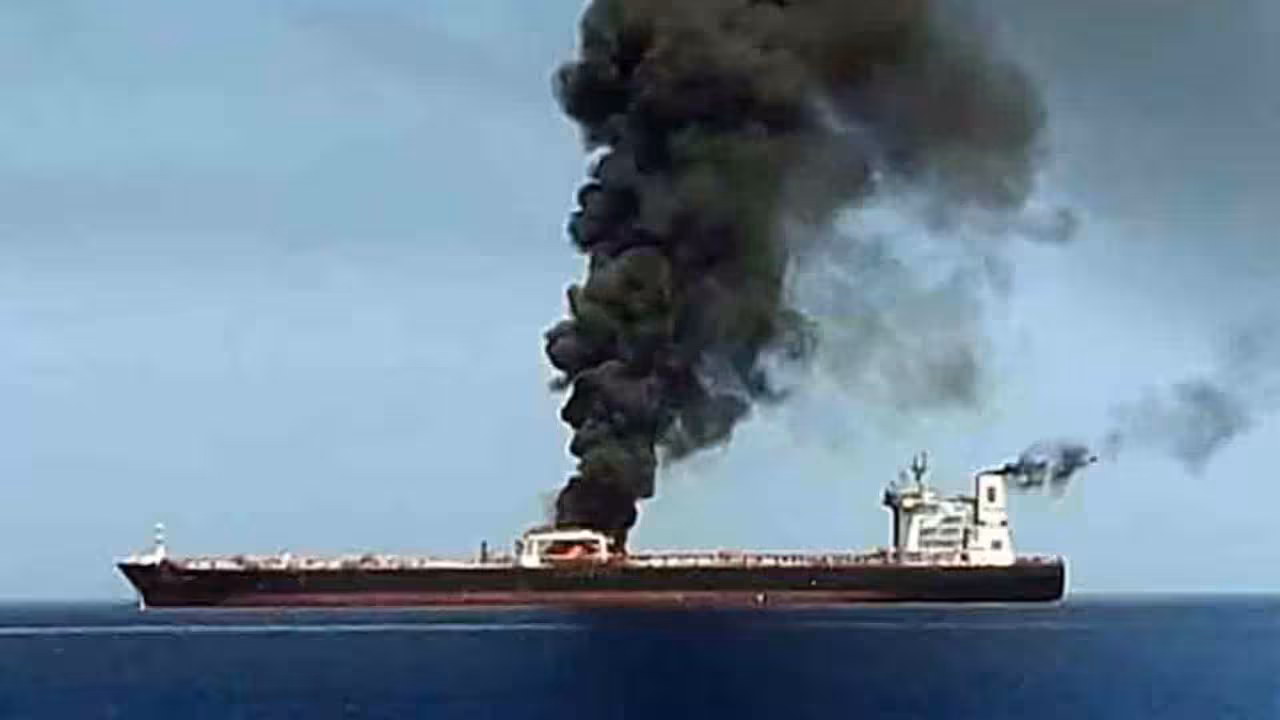 Strait of Hormuz | మరోసారి భగ్గుమన్న హర్మూజ్.. నౌకలపై ఇరాన్ క్షిపణి దాడులు