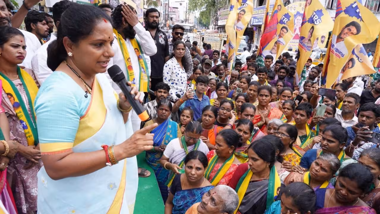 Kavitha | ఫీజు రీయింబర్స్మెంట్కు పైసల్లేవ్ గానీ.. లక్ష కోట్లతో మూసీ బాగు చేస్తావా?