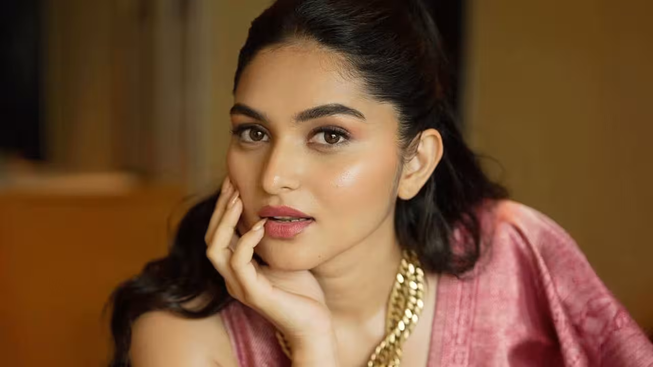 Kayadu Lohar | రక్తం కారేలా కొట్టా..! స్కూల్ డేస్లో లైంగిక వేధింపులపై కయాదు లోహర్ ఆవేదన..!