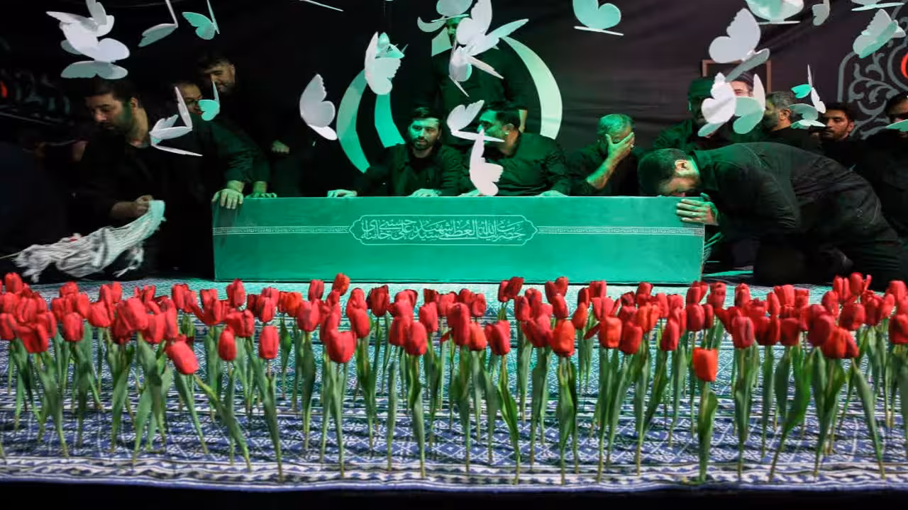 Ayatollah Ali Khamenei | అయతొల్లా ఖమేనీ అంత్యక్రియలు.. టెహ్రాన్కు భౌతికకాయం..