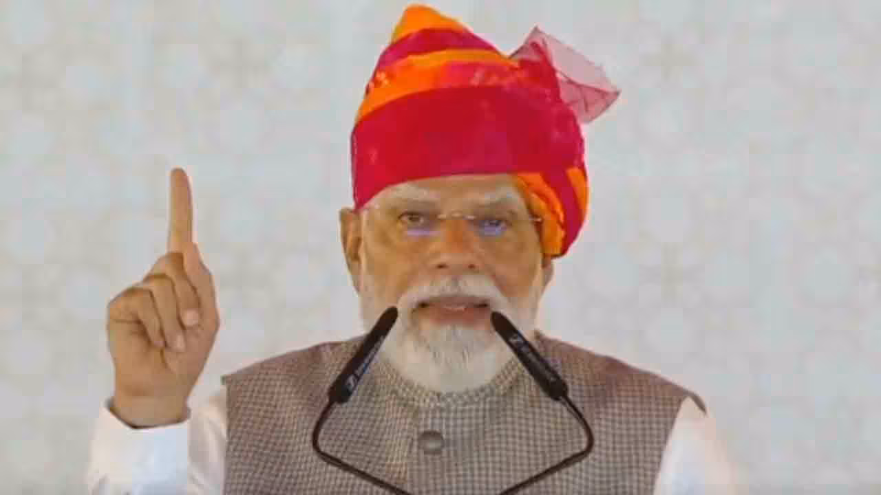 PM Modi | 21వ శతాబ్దపు అతిపెద్ద ఇంధన సంక్షోభాన్ని భారత్ విజయవంతంగా అధిగమించింది : ప్రధాని మోదీ
