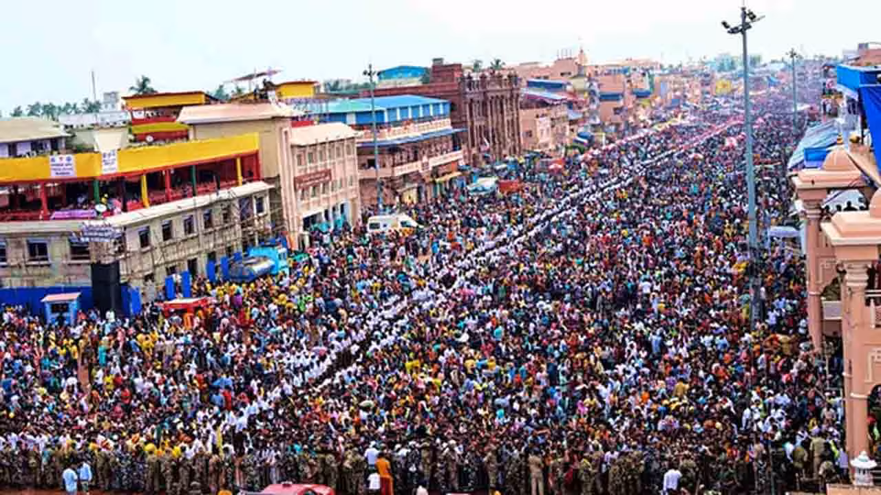 Jagannath Rath Yatra | పూరీ జగన్నాథ రథయాత్రలో అపశ్రుతి.. తొక్కిసలాట జరిగి ఒకరు మృతి, 200 మందికి గాయాలు