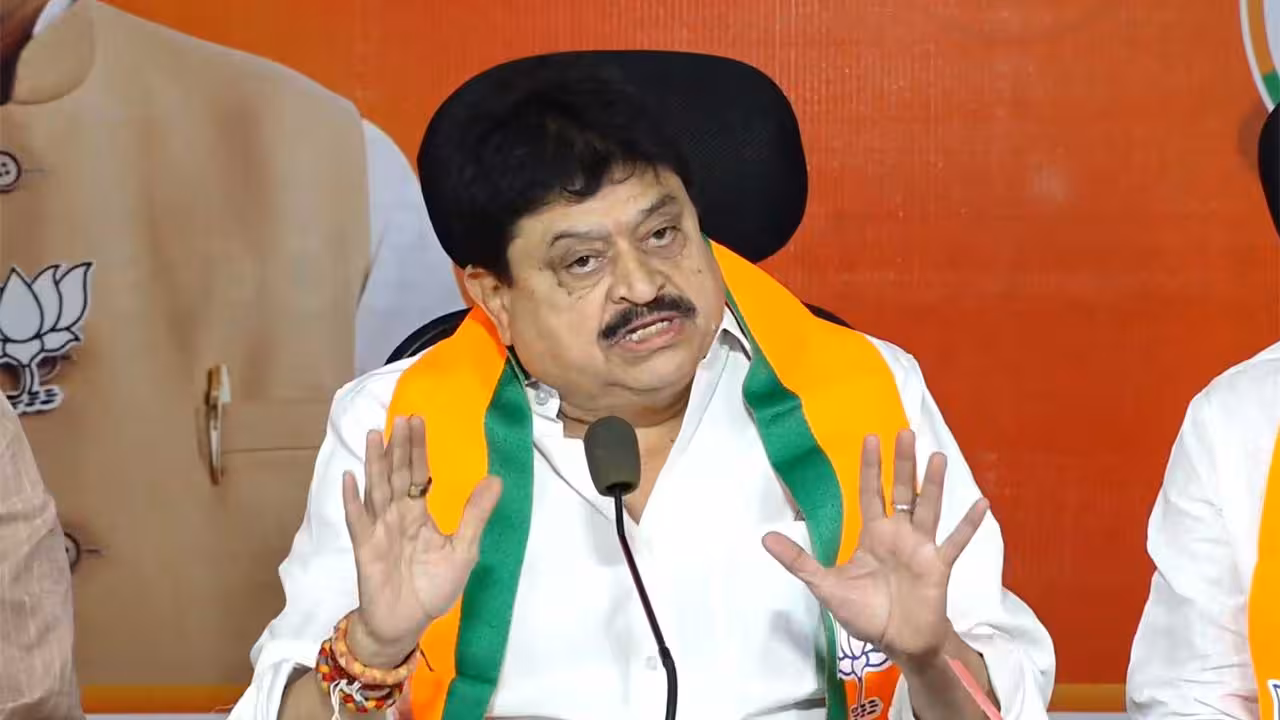 Ramchandar Rao | ఖర్గేను తప్పించి యువ నాయకున్ని ఎన్నుకోండి.. మేం నితిన్ నబిన్కు అవకాశం ఇచ్చాం కదా..