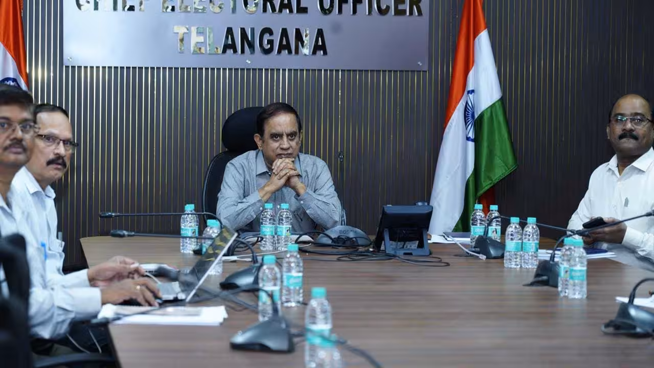 ECI SIR | ‘సర్’ డిజిటలైజేషన్ వేగవంతం చేయండి