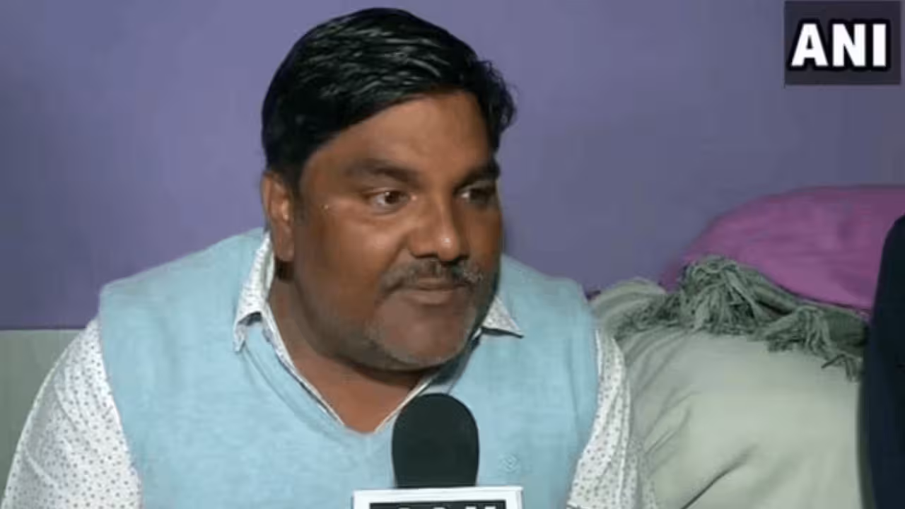 Delhi Riots | తాహీర్కు ఉరేసరి.. ఐబీ అధికారి అంకిత్ శర్మ కేసులో కోర్టును కోరిన పోలీసులు