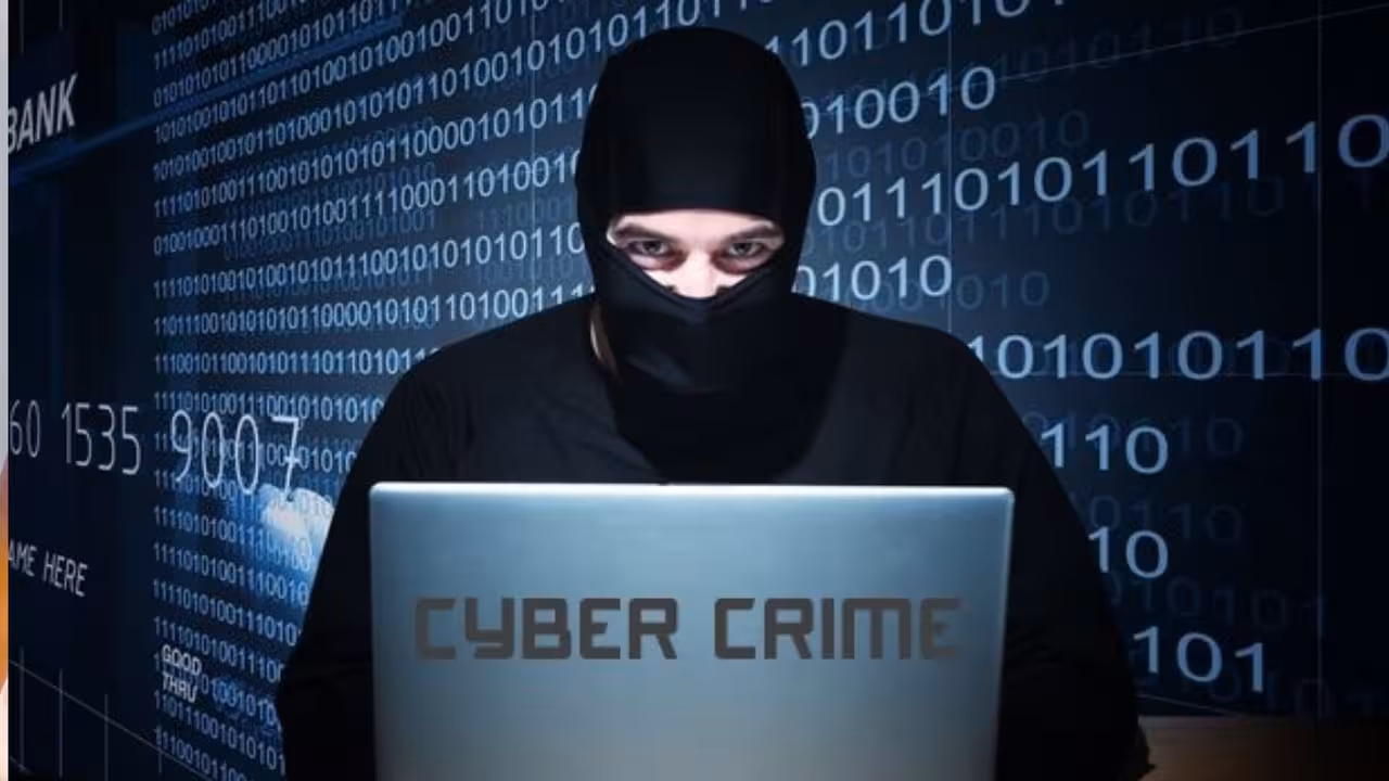 Cyber Cheeting | ఎక్కువ లాభాలోస్తాయని ఆశ చూపారు.. అప్పనంగా రూ.33 లక్షలు కాజేశారు
