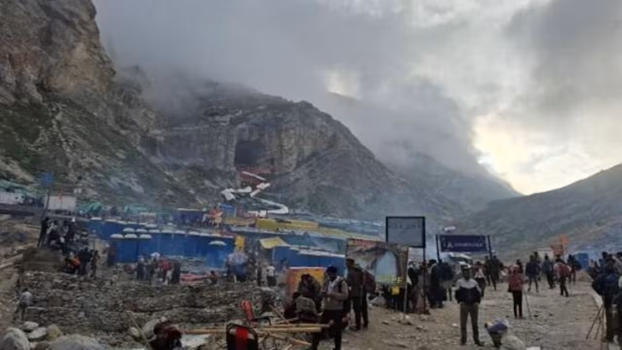 Amarnath Yatra | భక్తులు రావొద్దు.. అమర్నాథ్ యాత్రకు తాత్కాలిక బ్రేక్.. మళ్లీ ఎప్పుడంటే?