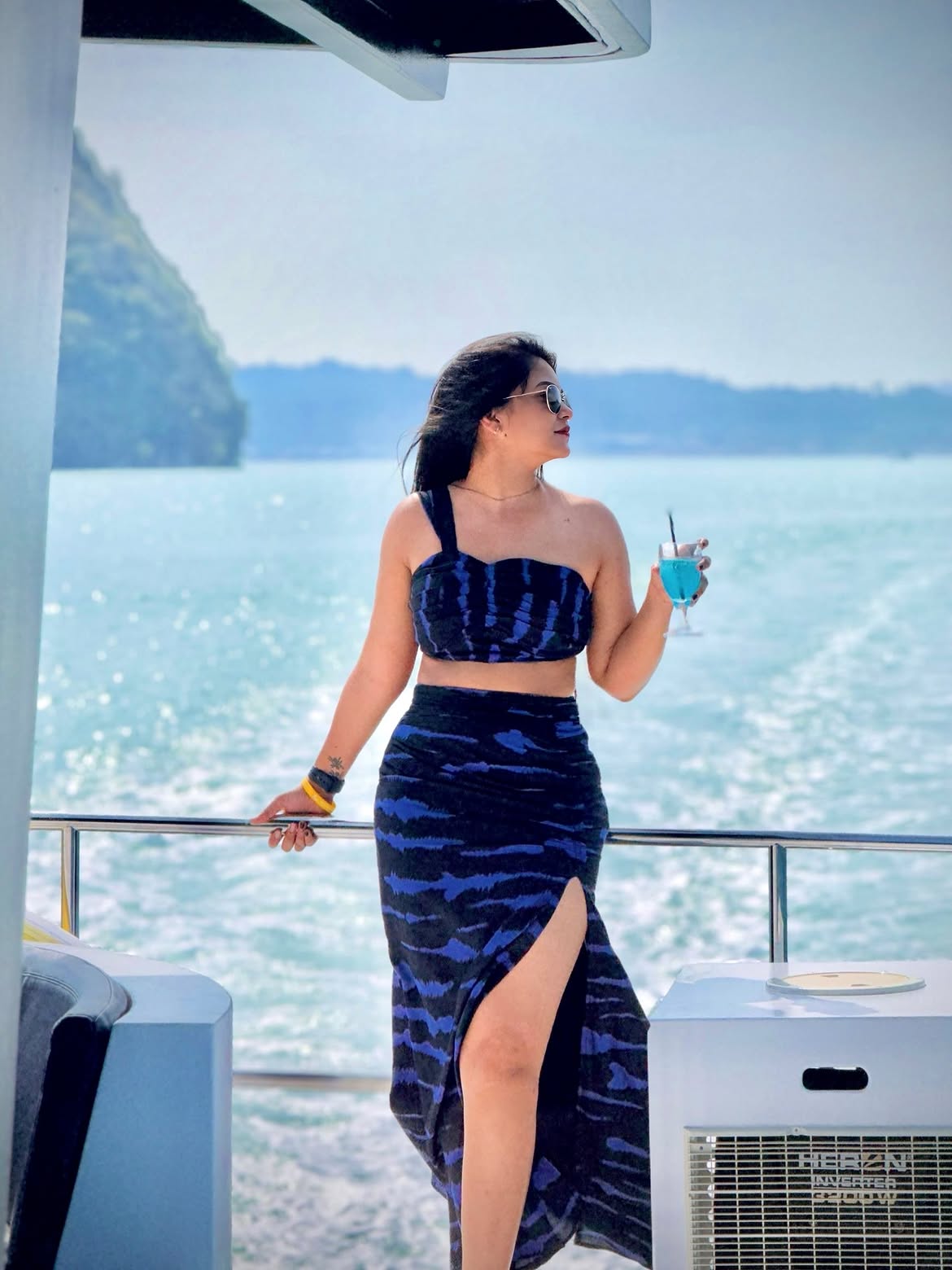 Serial Actress | మోడ్రన్ లుక్లో గుండె నిండా గుడి గంటలు మీనా - Image 3