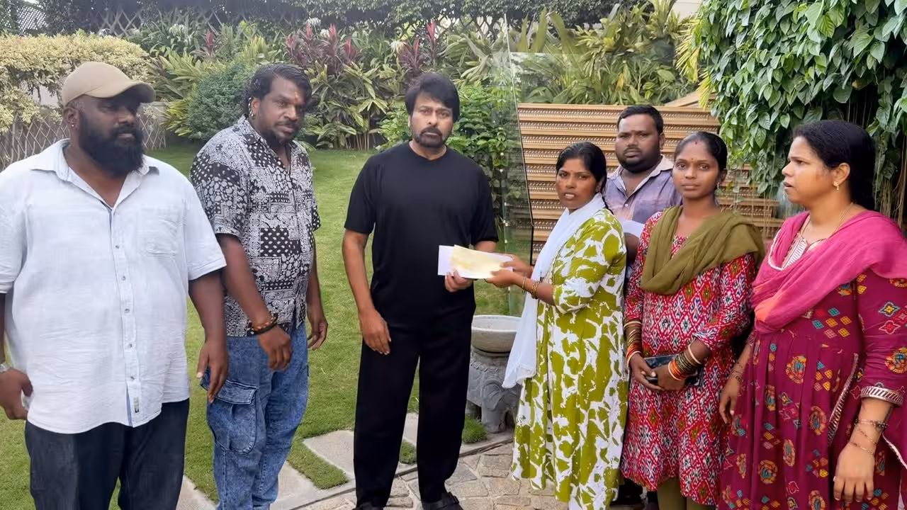 Chiranjeevi | మరోసారి మంచి మనసు చాటుకున్న మెగాస్టార్ – గబ్బర్సింగ్ నటుడికి ఆర్థిక సాయం