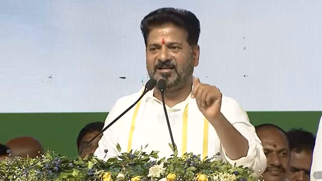 CM Revanth Reddy | సిరాజుద్దీన్కు కానిస్టేబుల్ ఉద్యోగానికి అర్హత లేదు.. అయినా డీఎస్పీ జాబ్ ఇచ్చాం : సీఎం రేవంత్