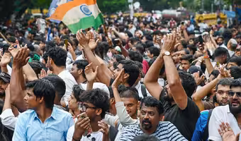 NEET Paper Leak Protests | సర్కార్కు దడ పుట్టిస్తున్న ‘కాక్రోచ్’ పార్టీ.. కేంద్రంపై నలుదిక్కుల నుంచి కన్నెర్ర