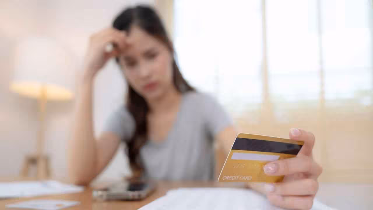 Credit Cards | క్రెడిట్ కార్డ్ వాడుతున్నారా? ఈ హిడెన్ ఛార్జీలు తెలియకపోతే నష్టపోతారు..