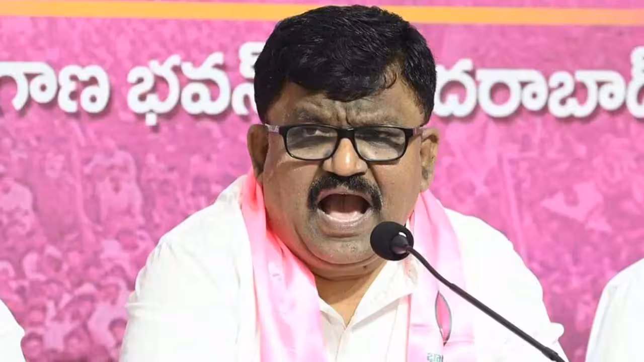 MLC Deshapathi Srinivas | మా రక్తం తీసుకో.. కానీ రైతులకు కాళేశ్వరం నీళ్లివ్వు : ఎమ్మెల్సీ దేశపతి