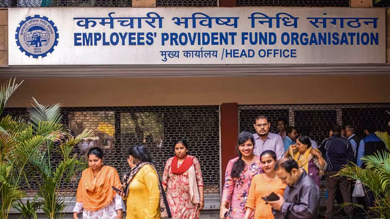 EPFO | ఈపీఎఫ్వో చందాదారులకు గుడ్ న్యూస్.. జూలై 15లోపు వడ్డీ జమ..
