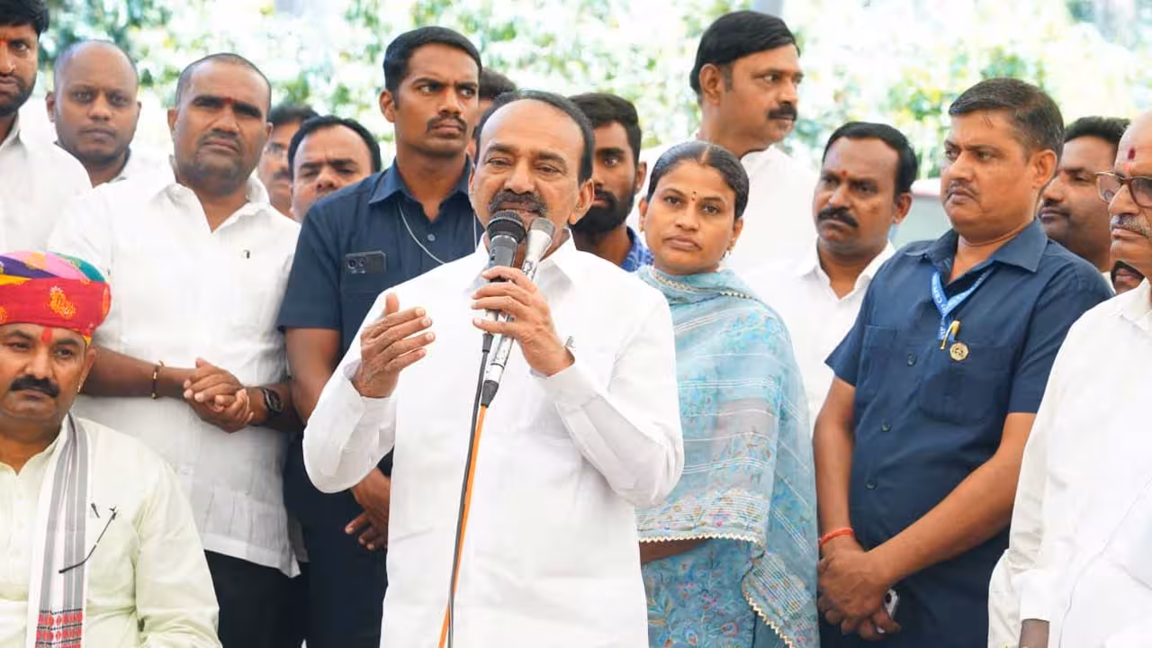 Etala Rajender | మూసీ కంటే అధ్వాన్నంగా జవహర్నగర్ డంప్ యార్డ్.. రేవంత్ సర్కార్పై ఎంపీ ఈటల ఆగ్రహం
