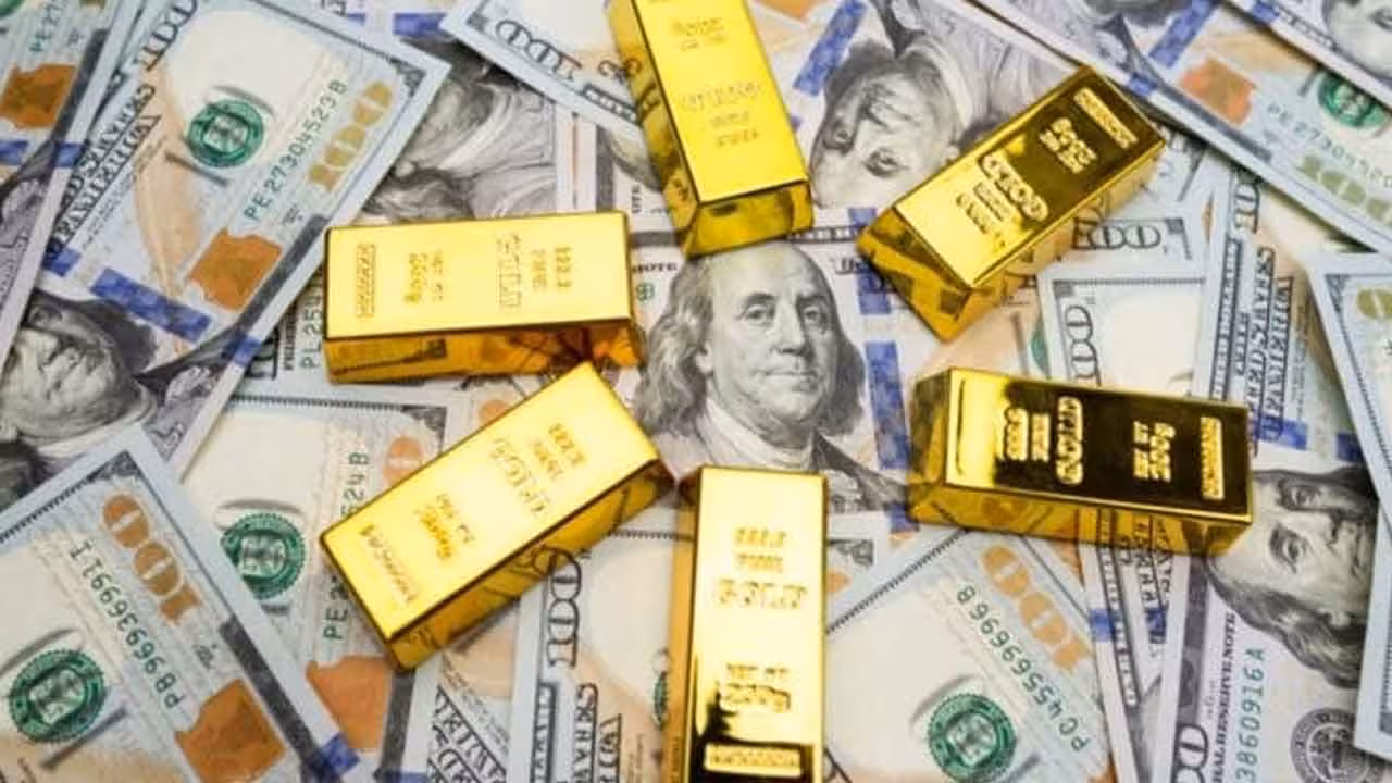 Gold And Silver Prices Today | అమెరికా డాలర్ ఎఫెక్ట్.. రోజు రోజుకీ భారీగా పడిపోతున్న బంగారం ధరలు..