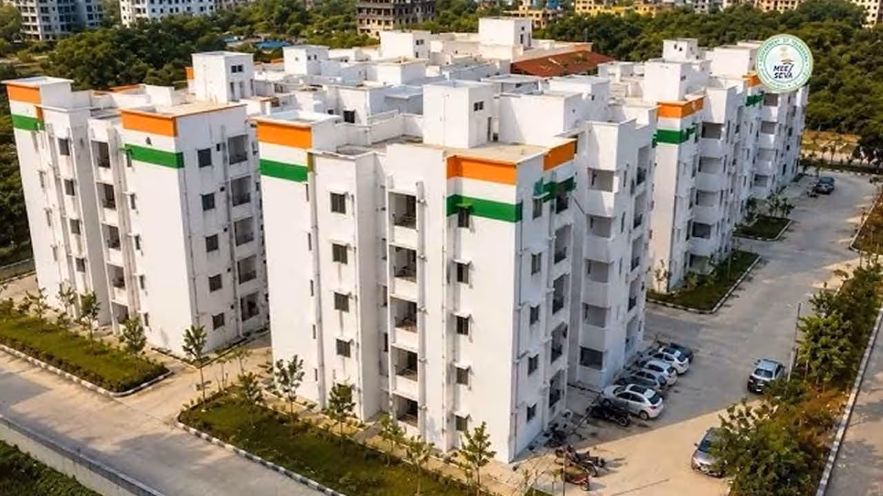 VC Sajjanar | మాటలు నమ్మొద్దు.. ఇందిరమ్మ ఇండ్ల పేరుతో సైబర్ మోసాలు: వీసీ సజ్జనార్