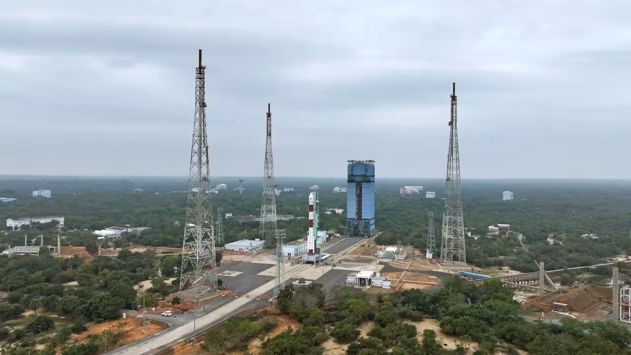 100+ ISRO Scientists Resign Centre Tightens Exit Rules Amid Exodus