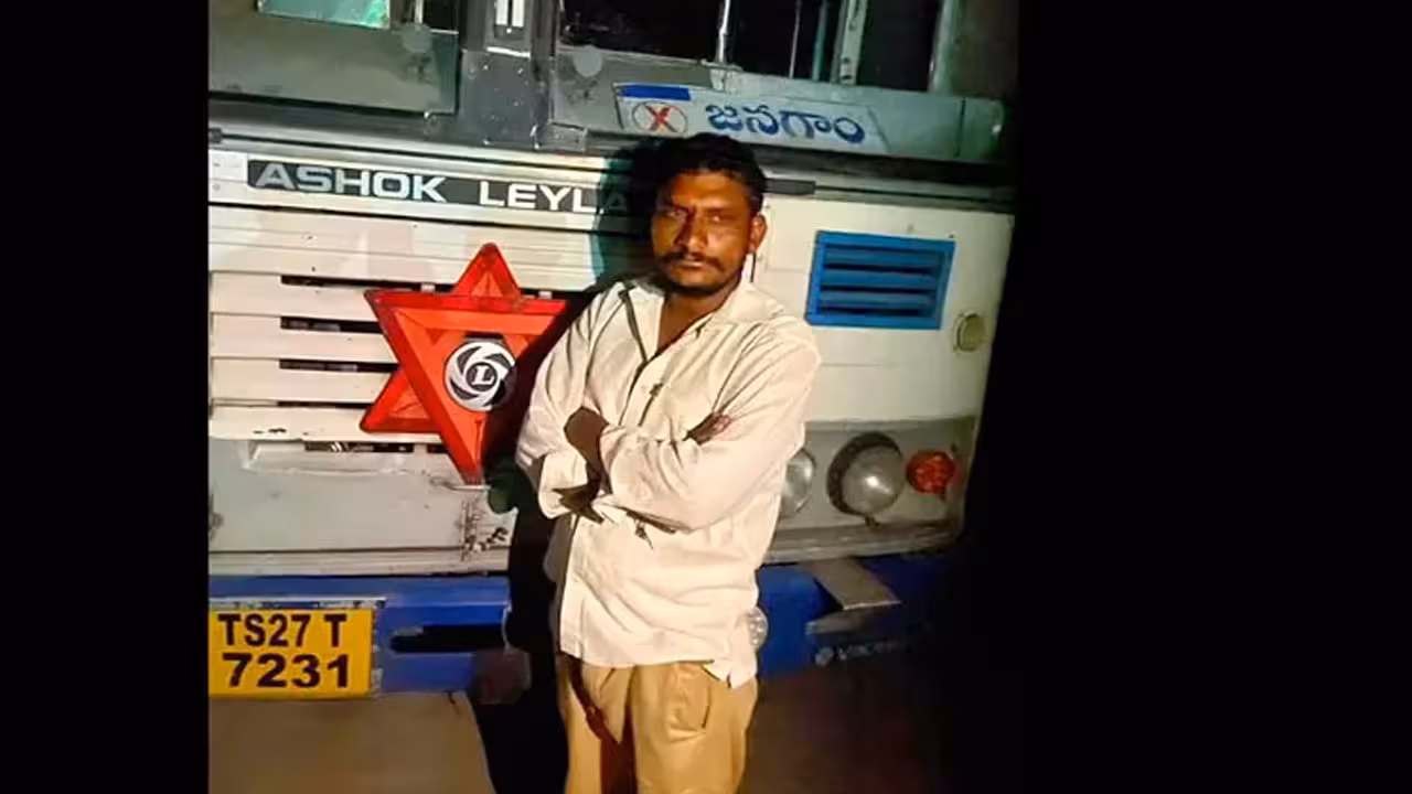 RTC Bus | పూటుగా తాగి ఆర్టీసీ బస్సుతో ఉడాయించాడు.. 21 కిలోమీటర్ల తర్వాత..
