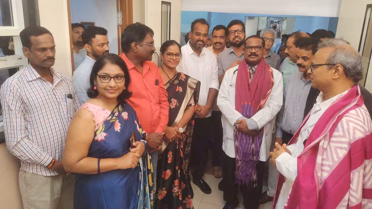 Journalists | జర్నలిస్టులకు నిమ్స్లో మాస్టర్ హెల్త్ చెకప్ శిబిరం ప్రారంభం