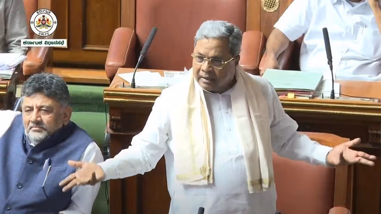 Congress | కాంగ్రెస్కు కొత్త సమస్య.. అసెంబ్లీలో మాజీ సీఎంకు సీటు ఎక్కడ?