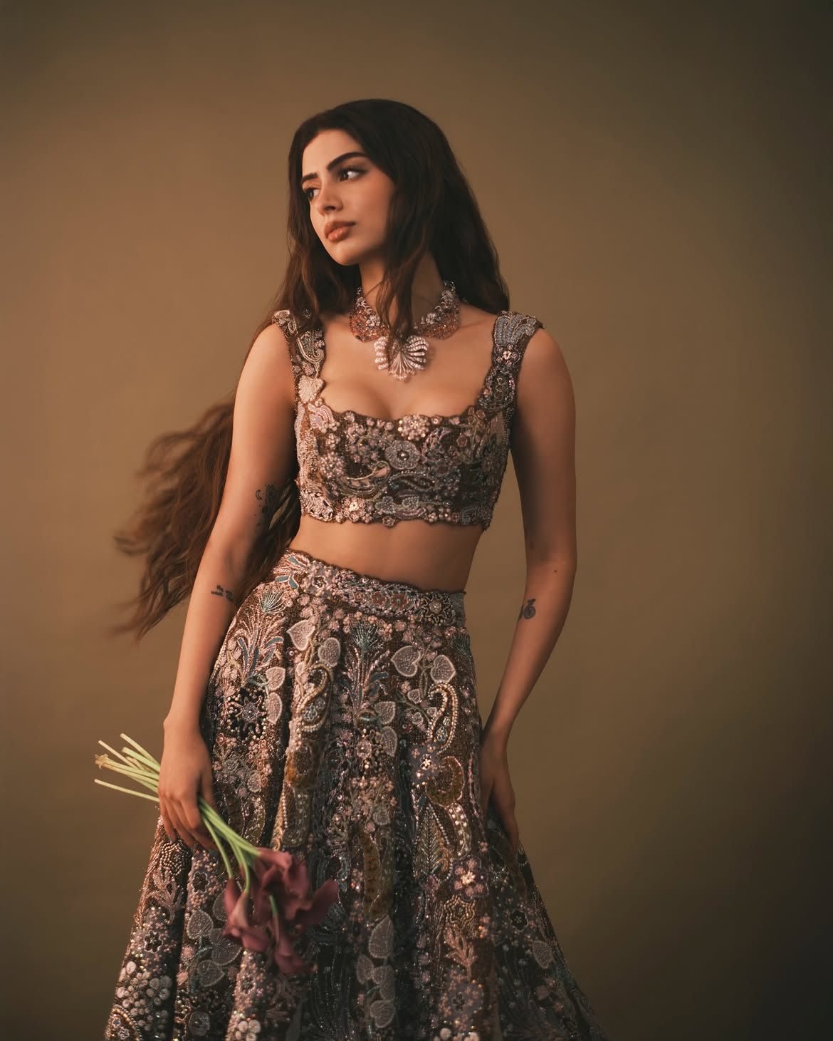 Khushi Kapoor | రెడ్ డ్రెస్లో జాన్వీ చెల్లెలి సోయగాలు – నెక్స్ట్ టార్గెట్ టాలీవుడ్ - Image 7
