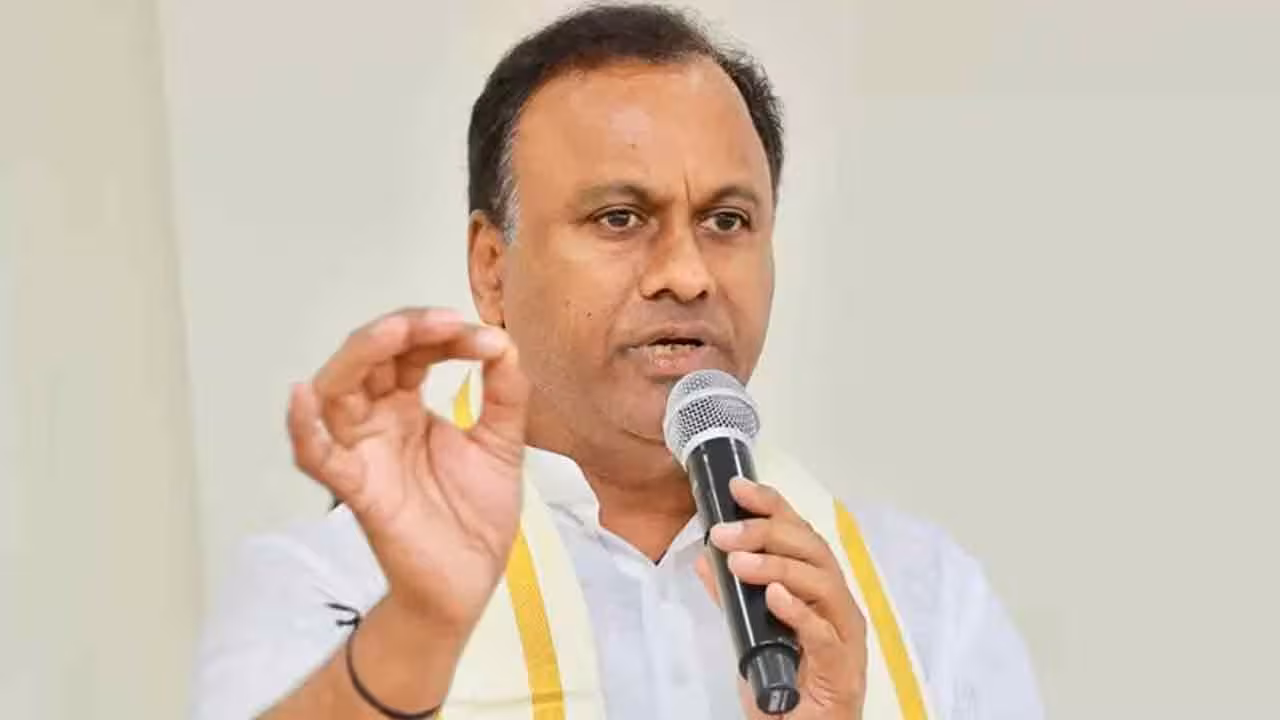 Komatireddy Rajagopal Reddy | పాత కాంగ్రెస్ నేతలంతా కనుమరుగు.. రేవంత్ నాకు నచ్చడం లేదు : కోమటిరెడ్డి రాజగోపాల్ రెడ్డి