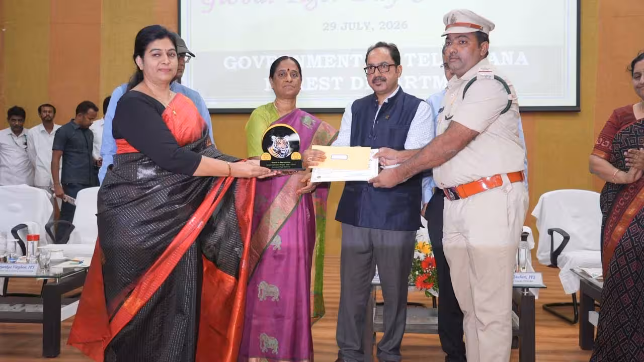 Konda Surekha | పులుల సంరక్షణ పట్ల బాధ్యతాయుతంగా వ్యవహరించాలి : మంత్రి కొండా సురేఖ