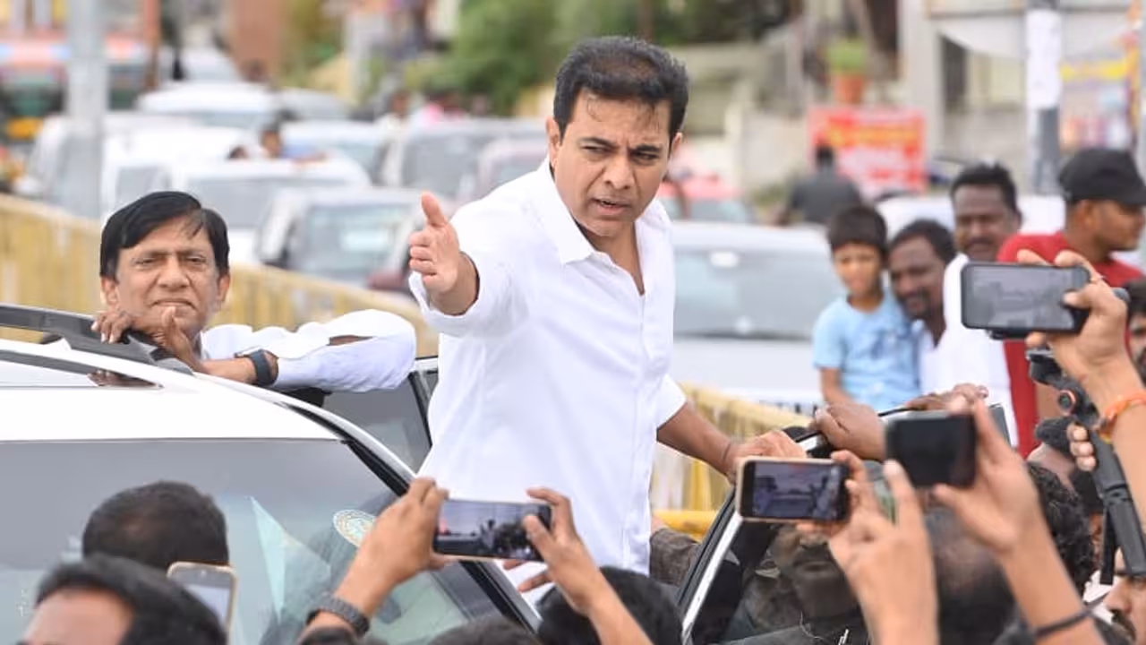 KTR | బీఆర్ఎస్ కన్నేపల్లి పంప్హౌస్ సందర్శన.. కేటీఆర్ బృందాన్ని జనగామ వద్ద అడ్డుకున్న పోలీసులు