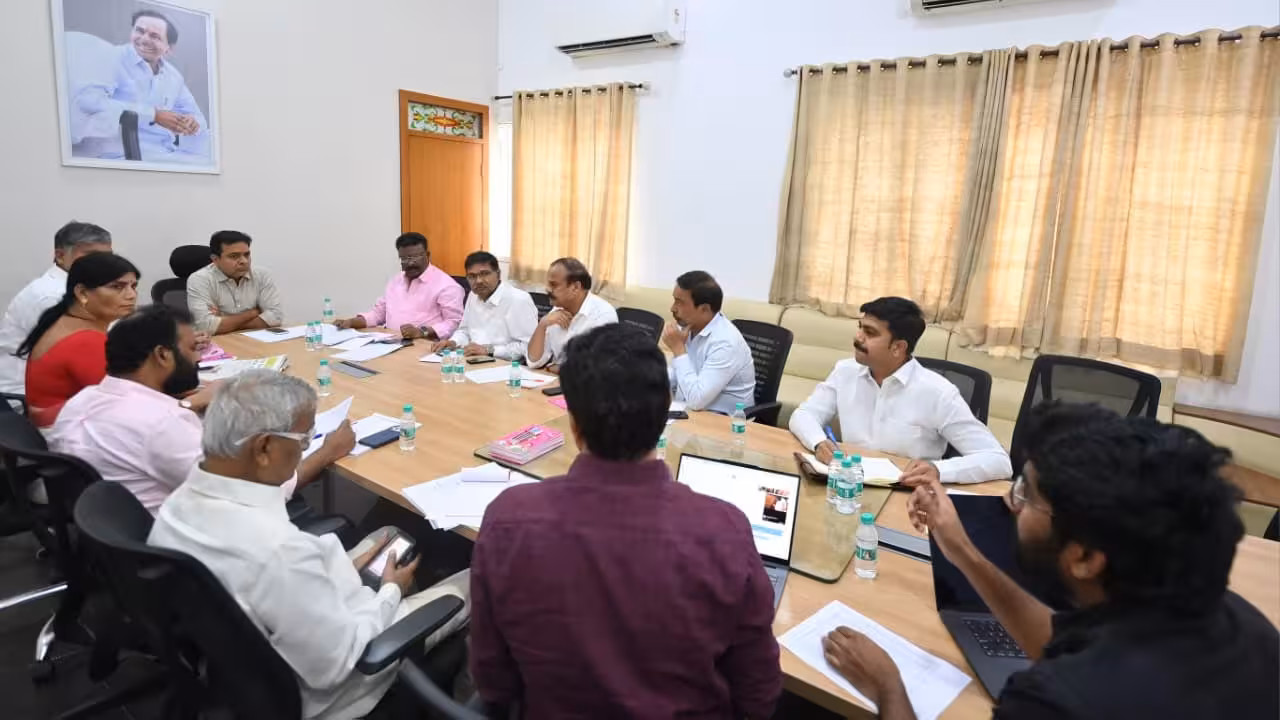 Telangana SIR Process | “ఒక వ్యక్తికి ఒకే ఓటు” కచ్చితంగా అమలు కావాలి.. SIR గడువు పొడిగించండి: కేటీఆర్