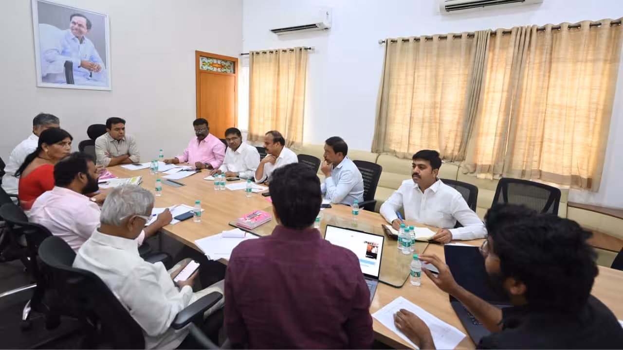KTR Demands Extension of SIR Deadline BRS Team to Meet Central EC