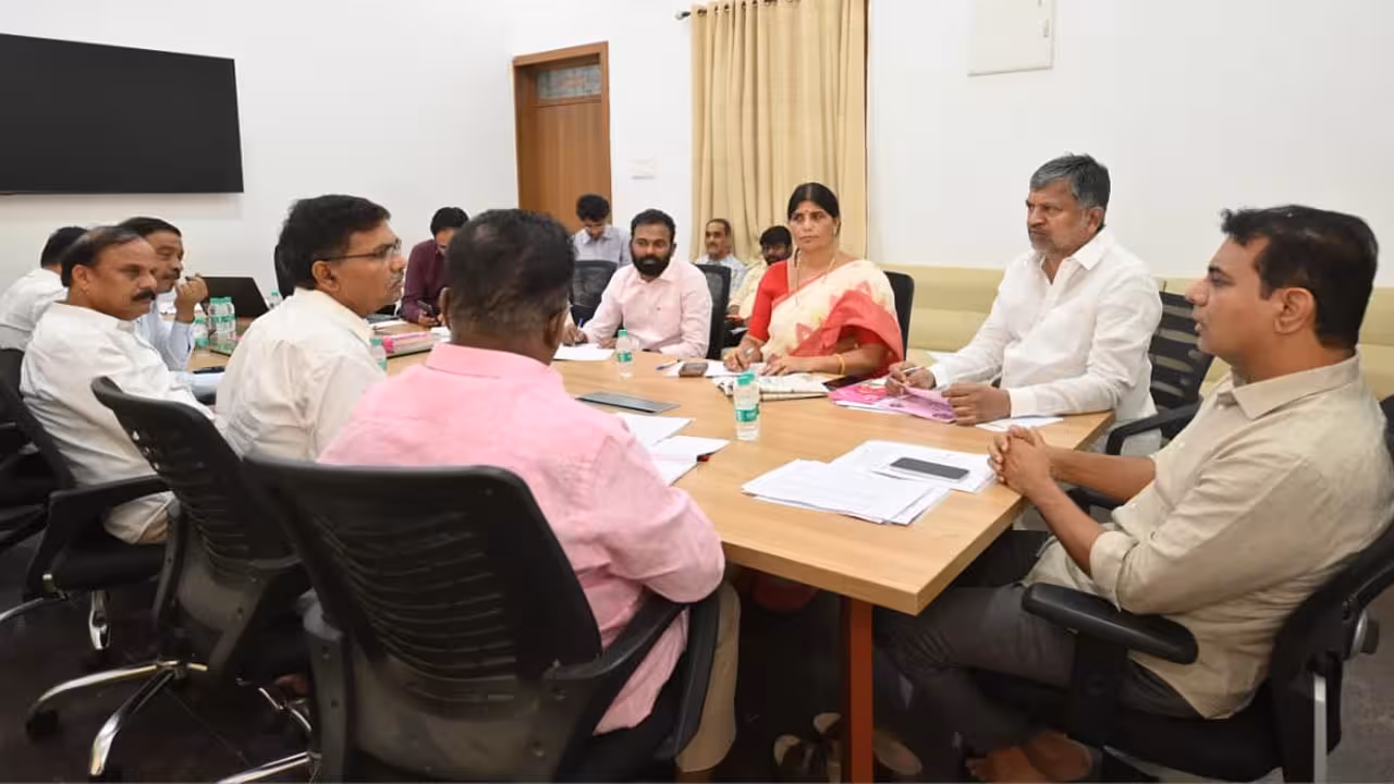 KTR Demands Extension of SIR Deadline BRS Team to Meet Central EC