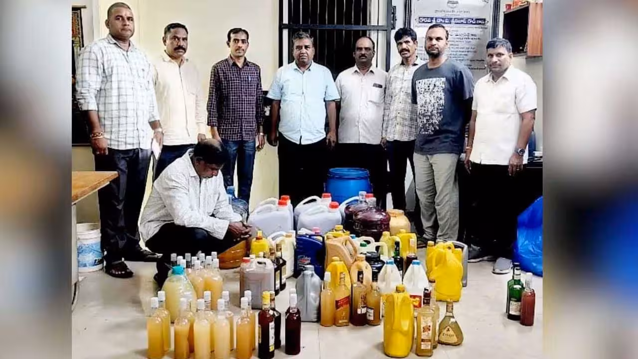 Hyderabad | యూట్యూబ్ నేర్పిన మద్యం తయారీ.. 502 బాటిళ్లతో పోలీసులకు చిక్కిన ఆంటోనీ