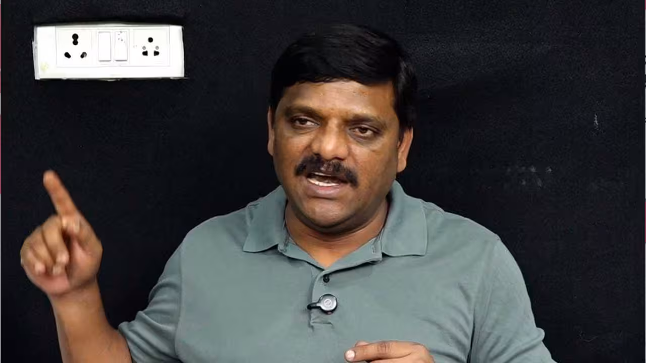 Teenmar Mallanna | బీసీల నోటికాడ బుక్క లాగేస్తున్న ‘రెడ్డి’ ప్రభుత్వం