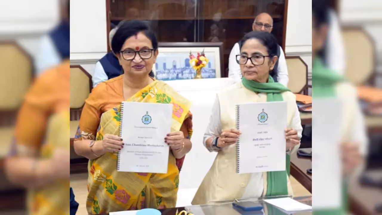 Chandrima Bhattacharya Resigns | మమతా బెనర్జీకి భారీ షాక్.. తృణమూల్ కాంగ్రెస్కి బెంగాల్ చీఫ్ రాజీనామా : రెబెల్స్తో భేటీ!