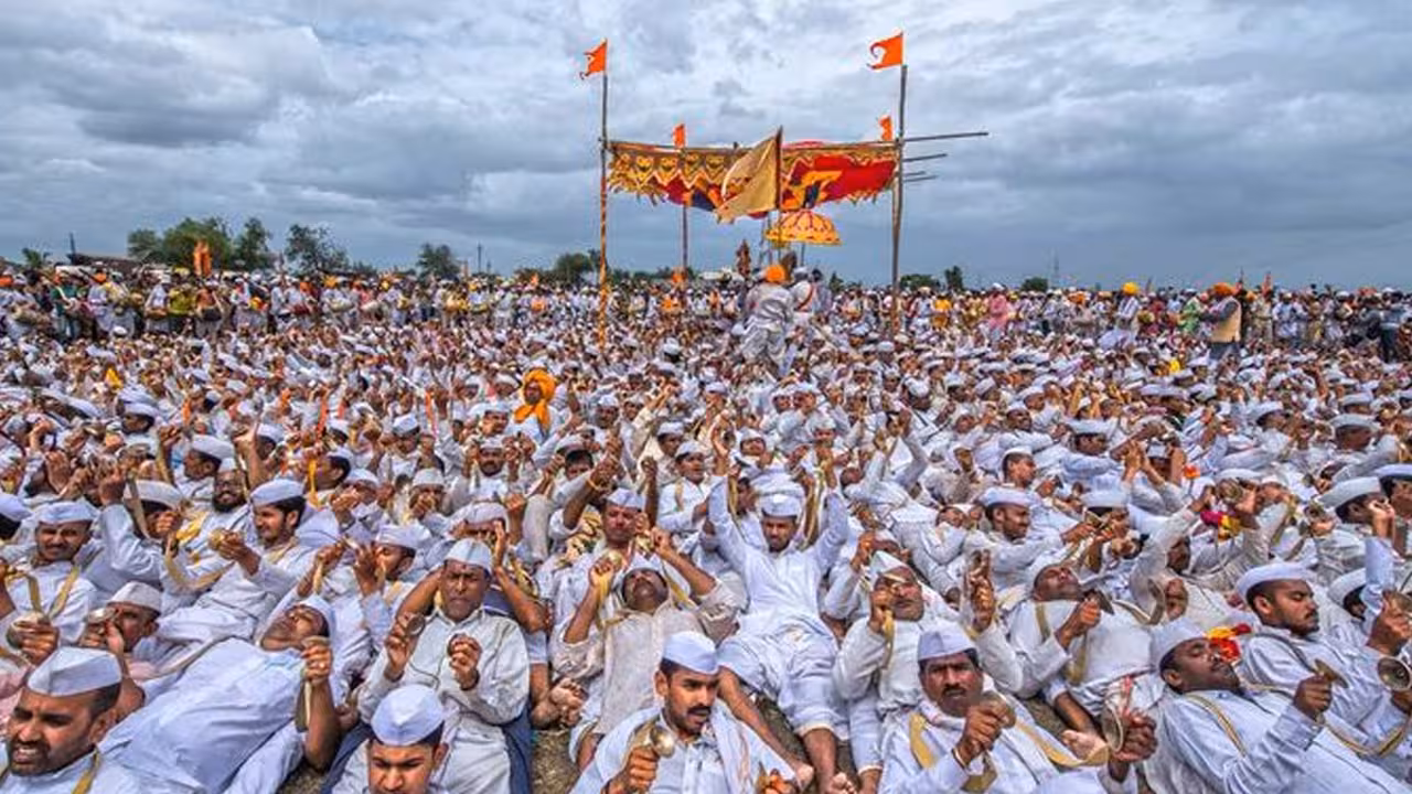 Ashadhi Ekadashi 2026 Pandharpur Wari Live and Travel Guide