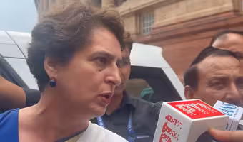 Priyanka Gandhi Angry on Media | ఎస్ ఆర్ నో.. ప్రధానిని అడిగారా? ఢిల్లీ మీడియాను ఉతికి ఆరేసిన ప్రియాంకా గాంధీ!