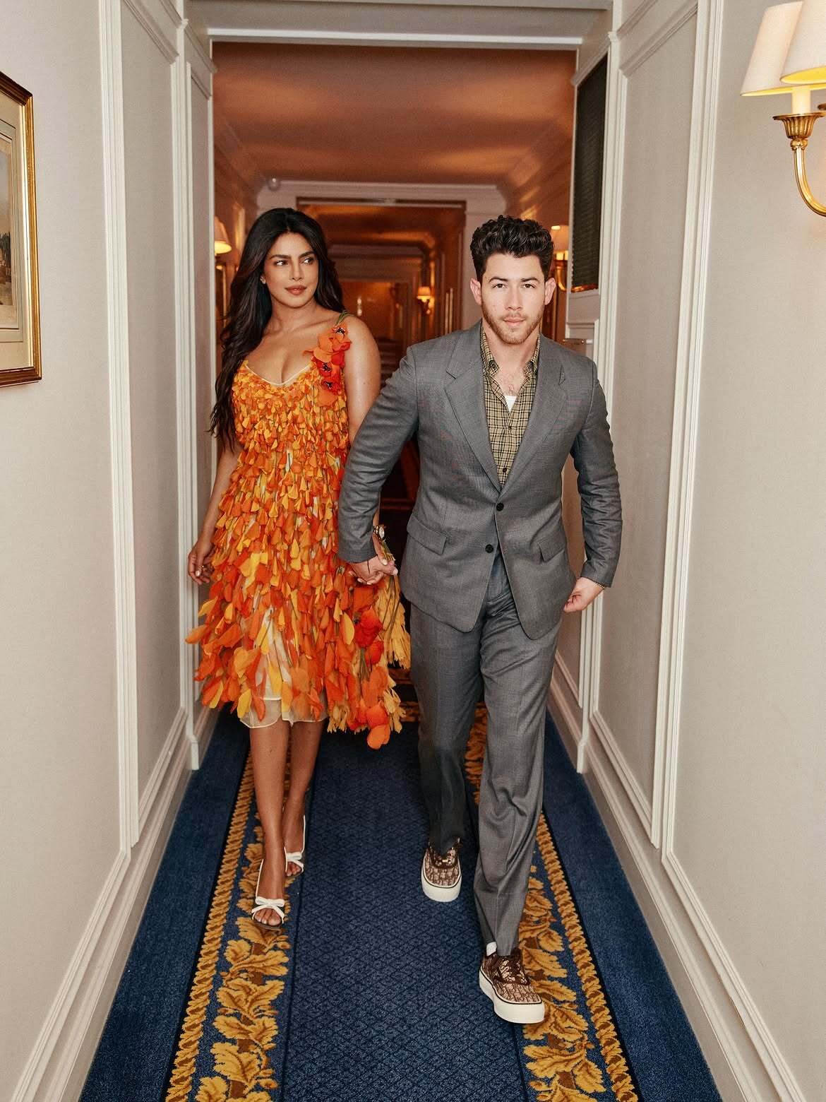 Priyanka Chopra | ప్రియాంక చోప్రా గ్లామర్ ట్రీట్ – జాన్వీ కపూర్ ప్రశంసలు - Image 7