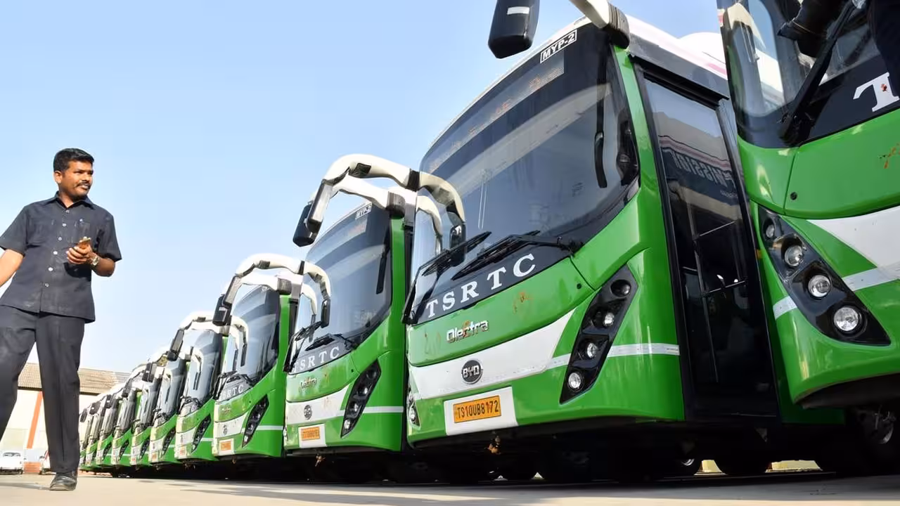 TGSRTC Free Pushpak Bus | బెంగుళూరు వెళ్తున్నారా? ఎంజీబీఎస్ వెళ్లే కష్టాలు అక్కర్లేదు.. టీజీఎస్ఆర్టీసీ తెచ్చిన ఈ ఫ్రీ ఆఫర్ వాడేసుకోండి!