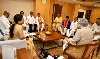 BJP MPs | రైల్వే ఓవర్, అండర్ బ్రిడ్జిలను పూర్తి చేయండి.. కేంద్రాన్ని కోరిన బీజేపీ ఎంపీలు