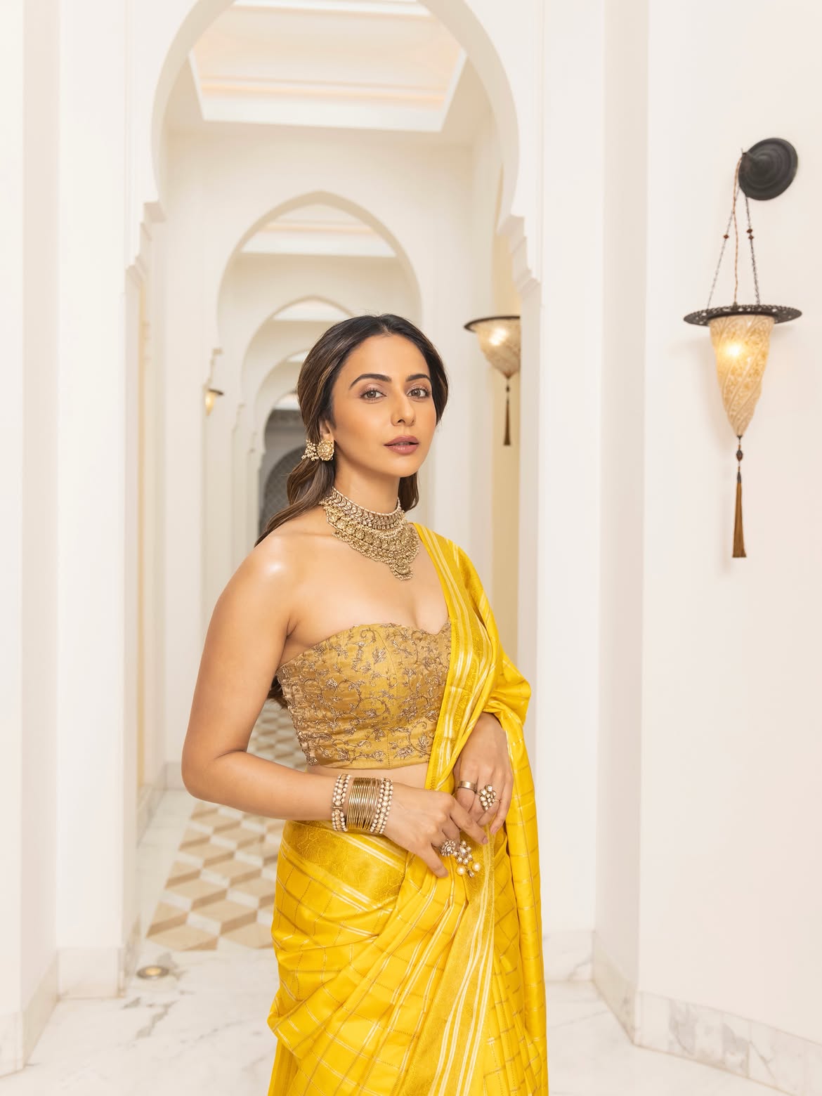 రామాయణ మూవీలో రకుల్ ప్రీత్ సింగ్ సూర్పణఖ పాత్రలో కనిపించబోతుంది.