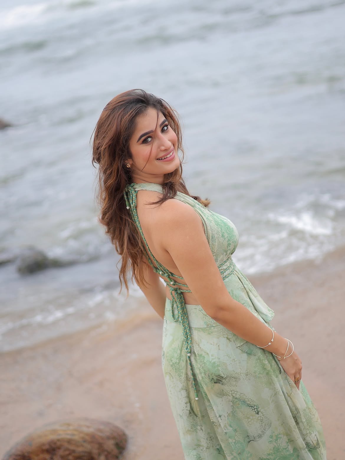 Rasha Thadani | అమ్మ స్టార్ హీరోయిన్ – నాన్న పెద్ద ప్రొడ్యూసర్ – శ్రీనివాస మంగాపురం హీరోయిన్ బ్యాక్గ్రౌండ్ ఇదే! - Image 4