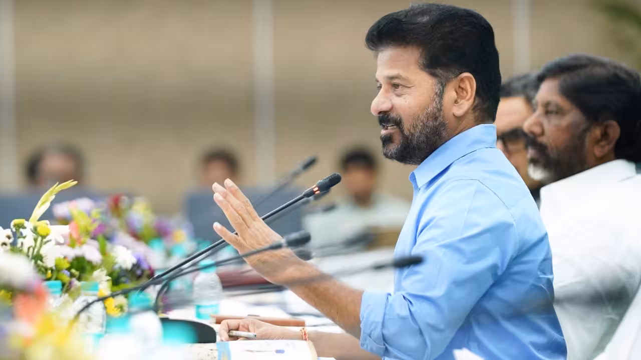 CM Revanth Reddy Meets MPs for Telangana Pending Projects