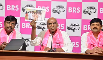 RS Praveen Kumar | రేవంత్కు రెండు చోట్ల ఓటు.. ఏడాది పాటు జైలుకు పంపాల్సిందే : ఆర్ఎస్పీ