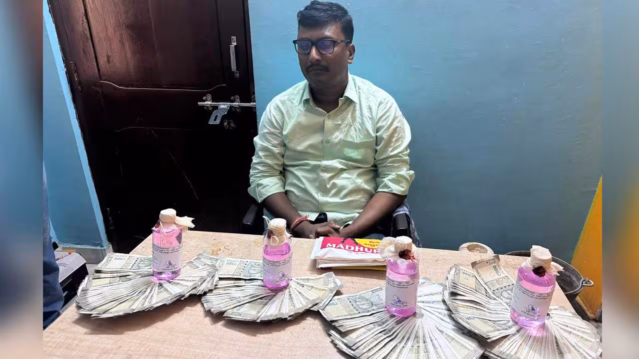 Peddapalli | బిల్లుల క్లియరెన్స్ కోసం రూ. 3 లక్షల డిమాండ్.. ఏసీబీకి చిక్కిన ఏఈ