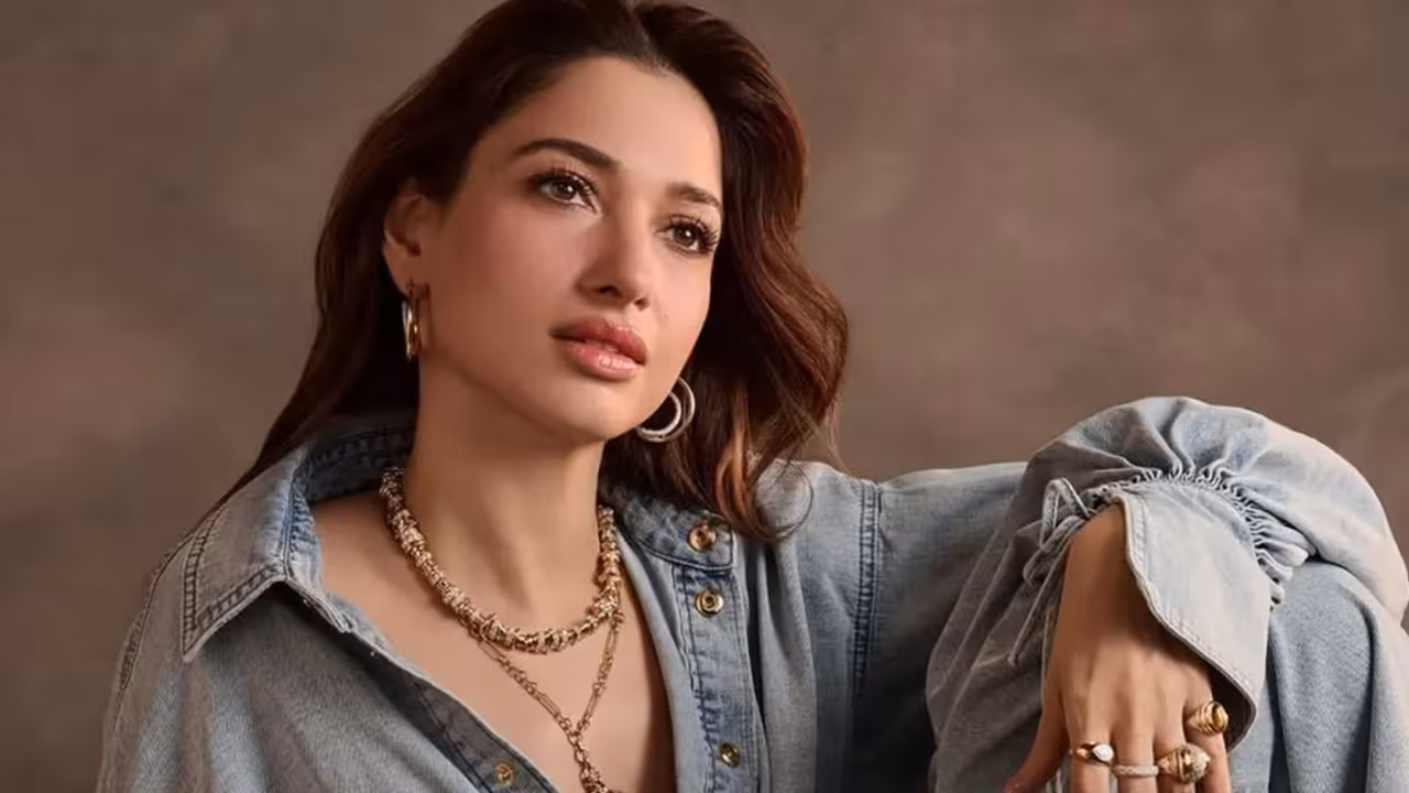 Tamannaah | హీరోయిన్లను గ్లామర్ డాల్స్లా చూస్తారు – సౌత్ ఇండస్ట్రీపై తమన్నా కామెంట్లు