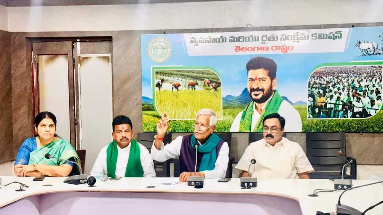 Telangana Farmers Commission | 2.3 లక్షల మంది గిరిజన రైతులకు రేవంత్ సర్కార్ వరం: ఆ భూములన్నీ ఇకపై ఆన్లైన్లోనే