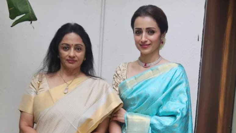 Trisha | తల్లి బర్త్డేను సెలబ్రేట్ చేసిన త్రిష – 70 ఏళ్లు అంటే నమ్మలేకపోతున్నామంటూ నెటిజన్ల కామెంట్లు - Image 5