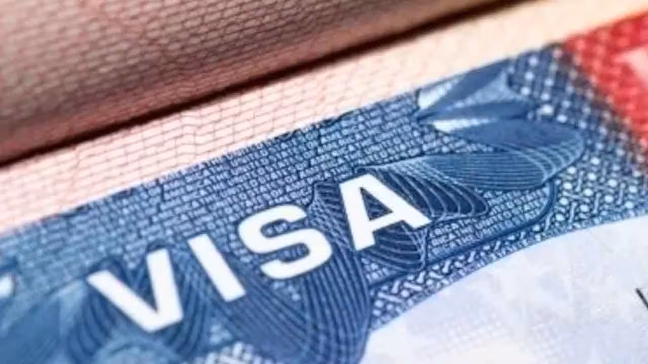America Visa | విద్య, ఉద్యోగం కోసం అమెరికా వెళ్లాలంటే ఇక కష్టమే.. మరింత కఠినంగా నిబంధనలు..?