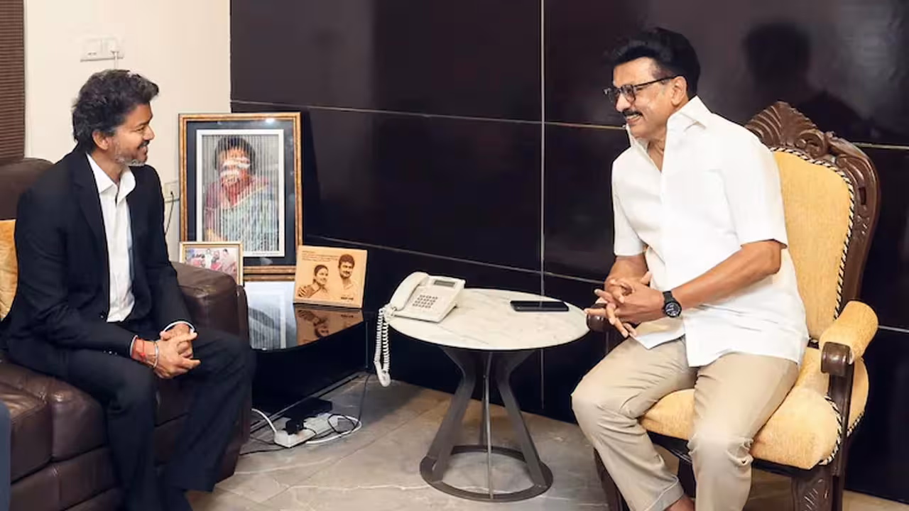 DMK vs TVK | కాంగ్రెస్ వెన్నుపోటు పొడిచింది.. సీఎం విజయ్తో రాజీ లేదు: భగ్గుమన్న డీఎంకే